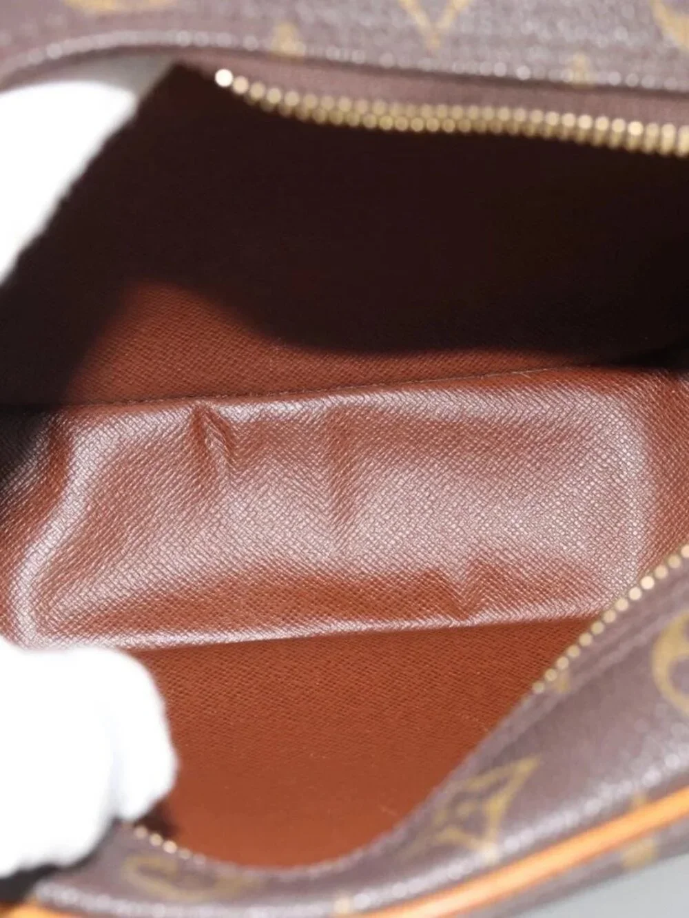 LOUIS VUITTON Monogram Blois Shoulder Bag M51221 LV Auth ka4792A